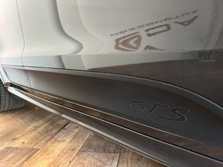 PORSCHE Macan GTS