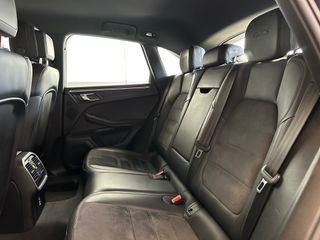 PORSCHE Macan GTS