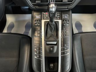PORSCHE Macan GTS