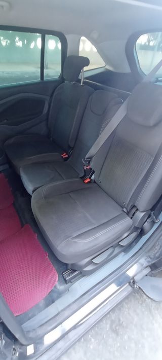 Ford Grand C-MAX 2013