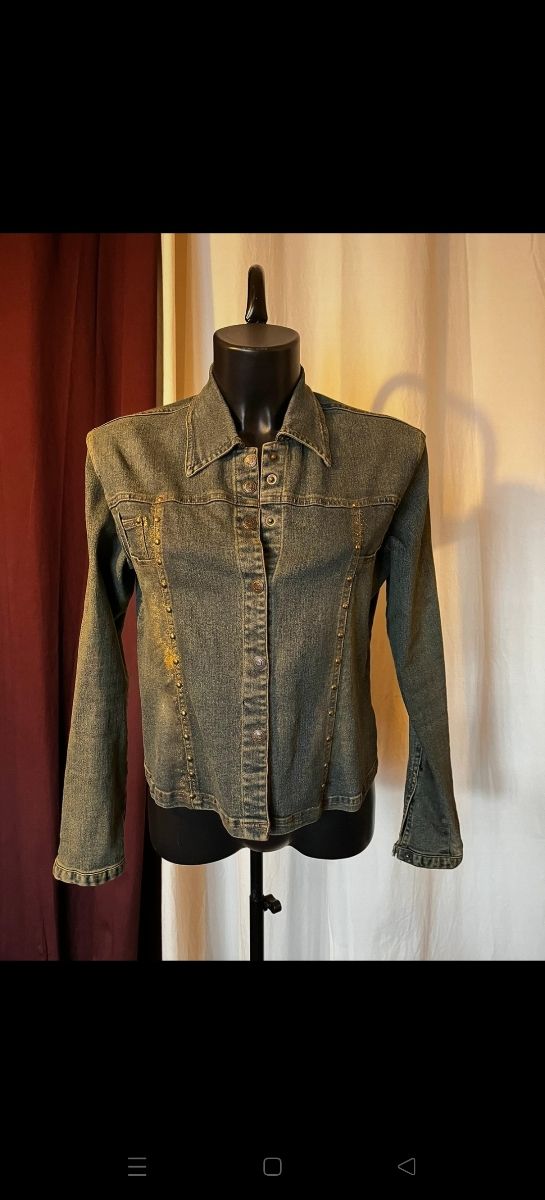 Chaqueta Vaquera con dorados
