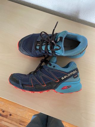 Zapatillas treking Salomon