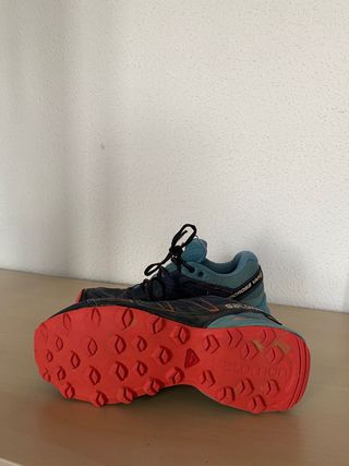 Zapatillas treking Salomon