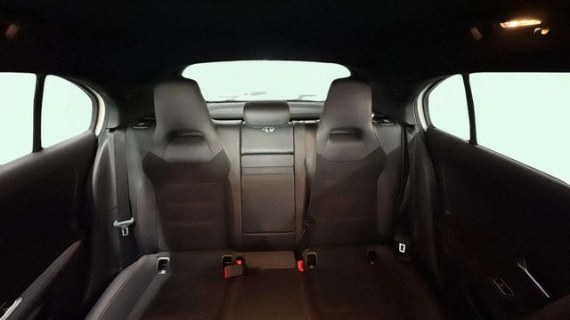 Mercedes Clase A 5 AÑOS GARANTÍA