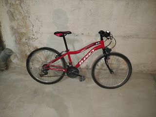  Bicicleta para niñ@s roja
