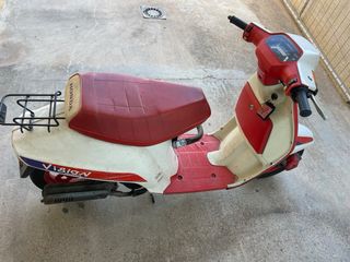 Honda Vision 50 Scooter