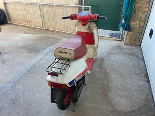 Honda Vision 50 Scooter