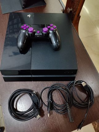 PS4 500 GB Negra + Mando 