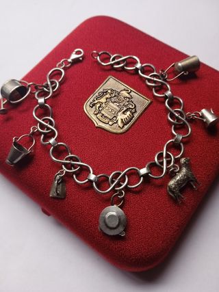 Pulsera antigua plata .largo 21 cm.