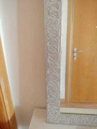 Espejo decorativo plateado