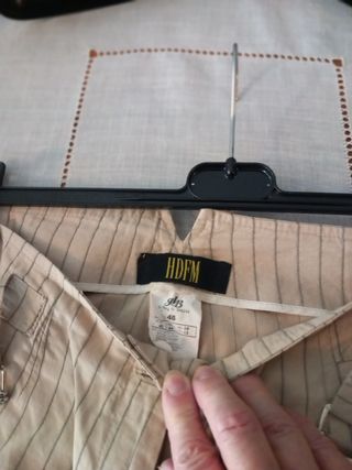 Pantaloni beige gessati gamba ampia