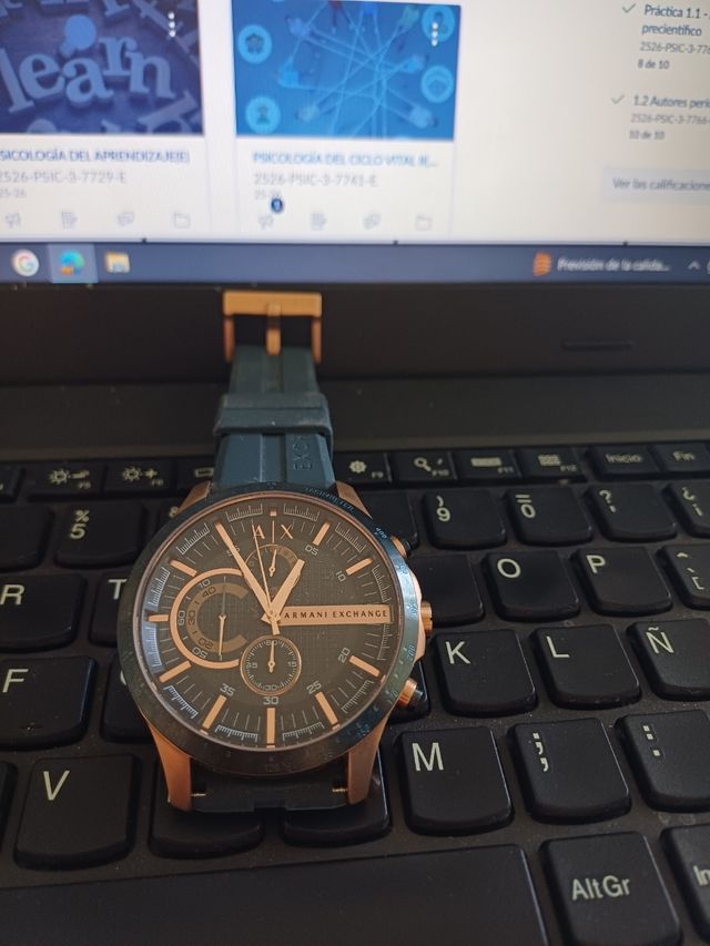 Reloj Armani Exchange Dorado