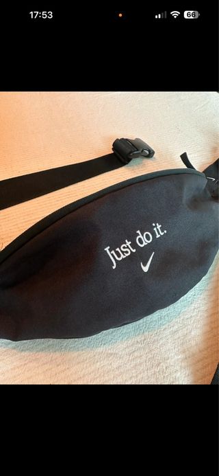 Riñonera Nike Negra Just Do It