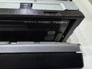 Autoradio Kenwood KDC-7024
NON FUNZIONANTE 

