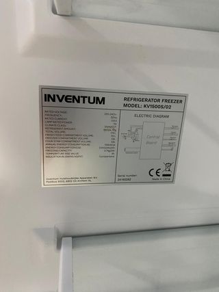Nevera Inventum KV15005