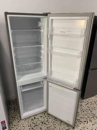 Nevera Inventum KV15005