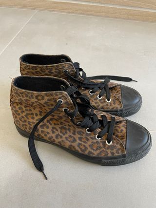 Zapatos de mujer con estampado de leopardo