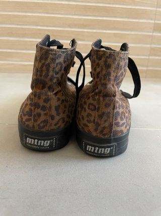 Zapatos de mujer con estampado de leopardo