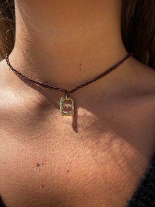Collana Choker uncinetto con ciondolo oro