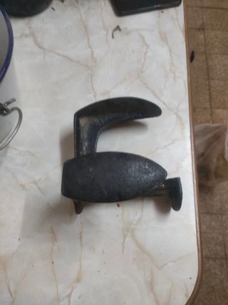 Antiguo pie de zapatero de metal