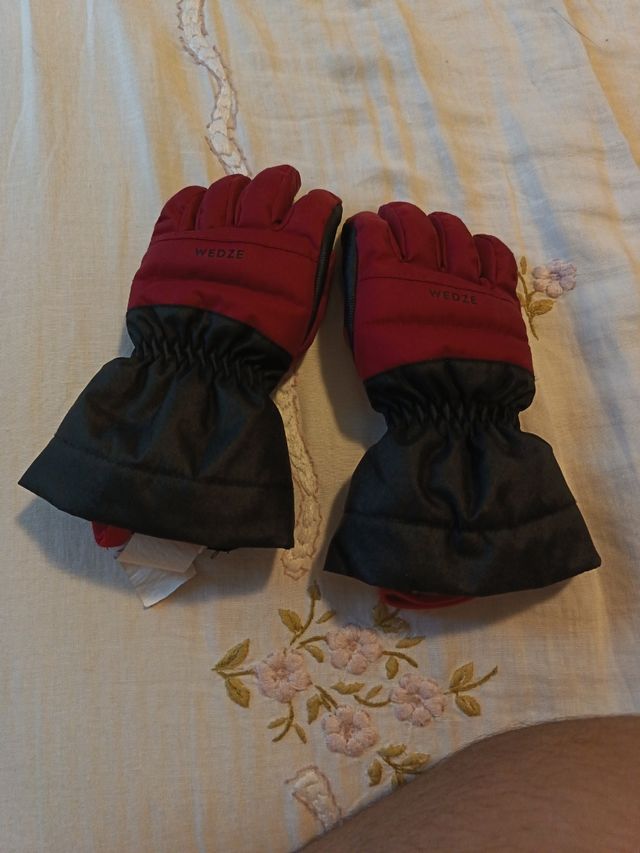 Guanti da sci Wedze rossi e neri taglia 8 anni