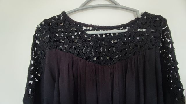 Blusa negra mujer con calados