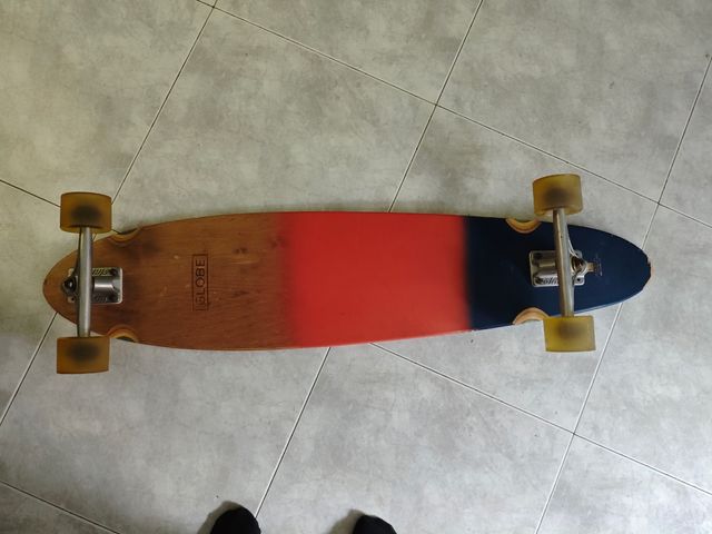 Longboard Globe con uso
