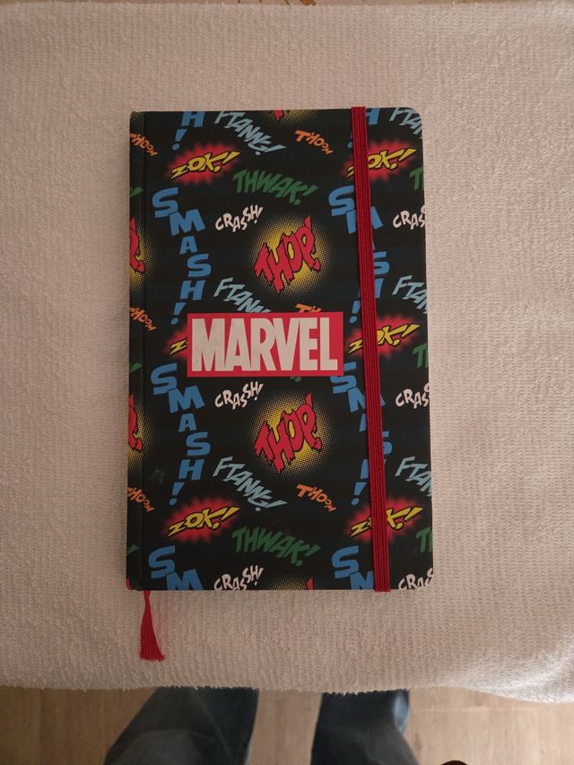 Agenda Marvel en blanco