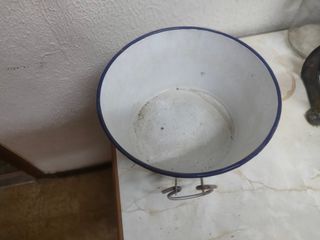 Antiguo barreño de porcelana con asas