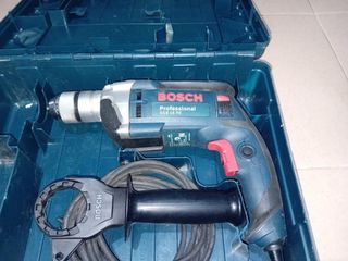 Taladro Bosch Profesional con maletín