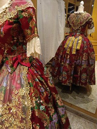 Traje de Fallera Rojo para niña