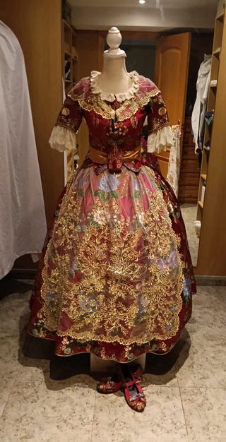 Traje de Fallera Rojo para niña
