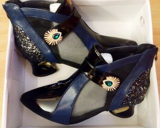 Botines rosas con tacón joya
