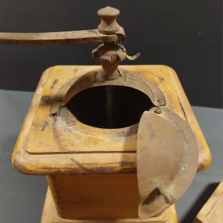 Macinino Caffè Vintage "Tre Spade"