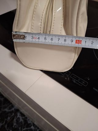 Bolso blanco retro, imitación charol