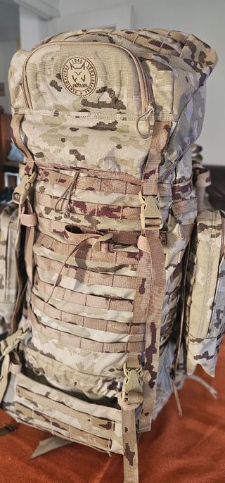 Mochila MILITAR  ALTUS 100 L.