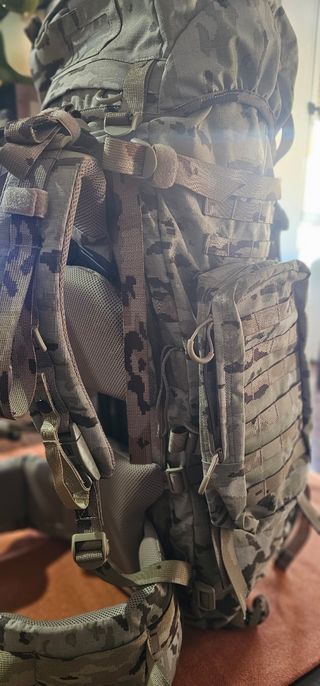 Mochila MILITAR  ALTUS 100 L.
