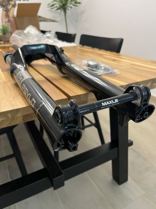 Horquilla RockShox Psylo Gold RC 27.5 Boost