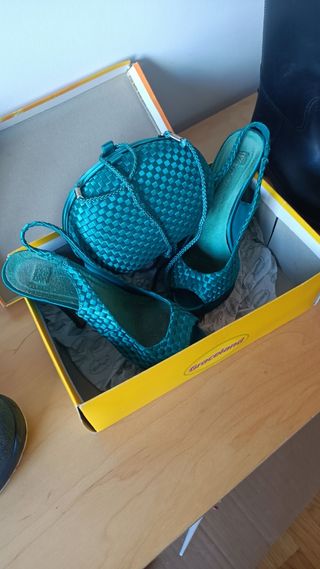 Zapatos de fiesta mujer talla 37 y boso. 