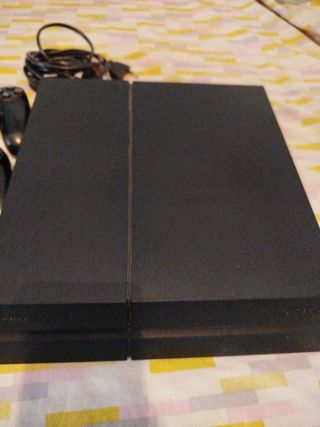 PS4 1TB Negra + 2 Mandos + Juegos
