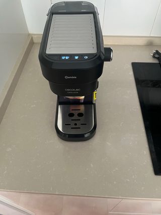 Cafetera Cecotec Cafelizzia 790 Black