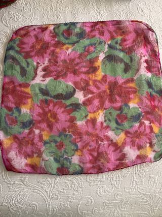 Pañuelo cuello estampado floral
