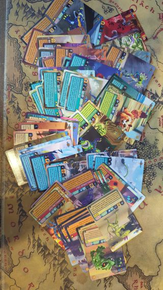 Cartas y Álbum Invizimals