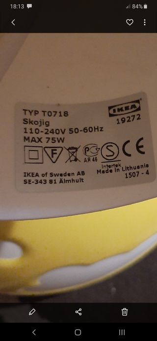 Lámpara infantil con nubes Ikea Skojig sólo 5€