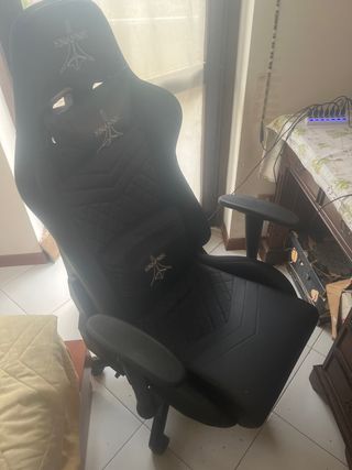 Sedia da gaming nera