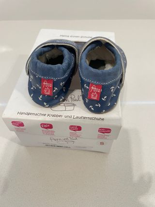 Sapatos de bebé com âncoras