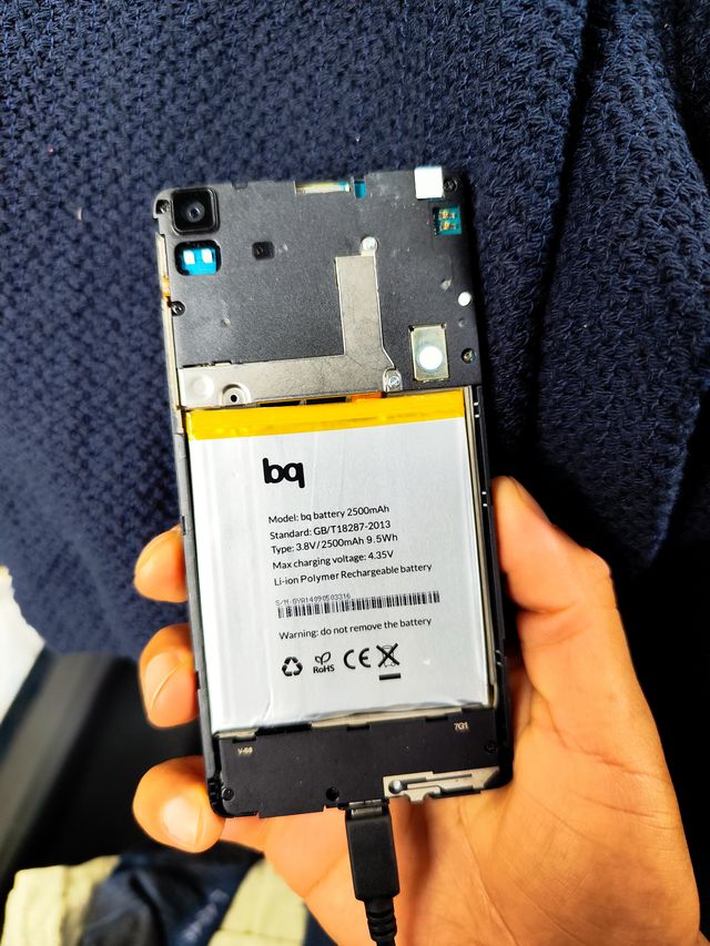 AQUARIS E5 Smartphone Negro