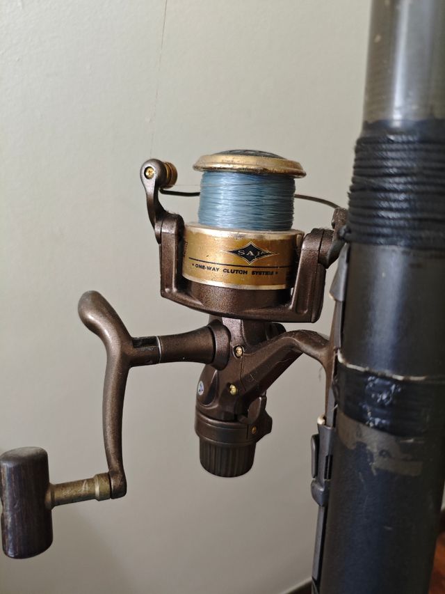 Caña de pescar Northwind 640 más 2 carretes.