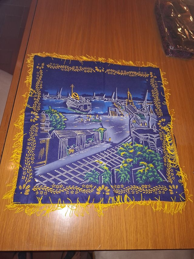 Funda Cojín almohada Ceuta. Hecha a Mano. Azul y A