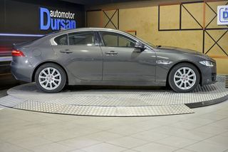 Jaguar XE   2.0 AJ200D Diesel RWD 180cv Pure 